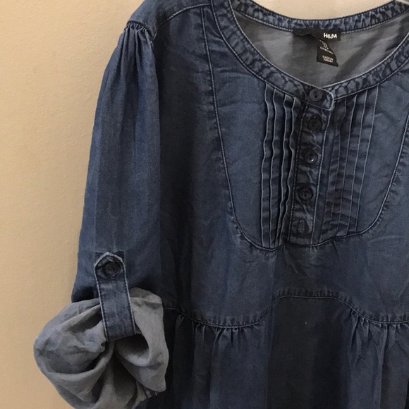 Blue denim top. - Picture 5 of 5